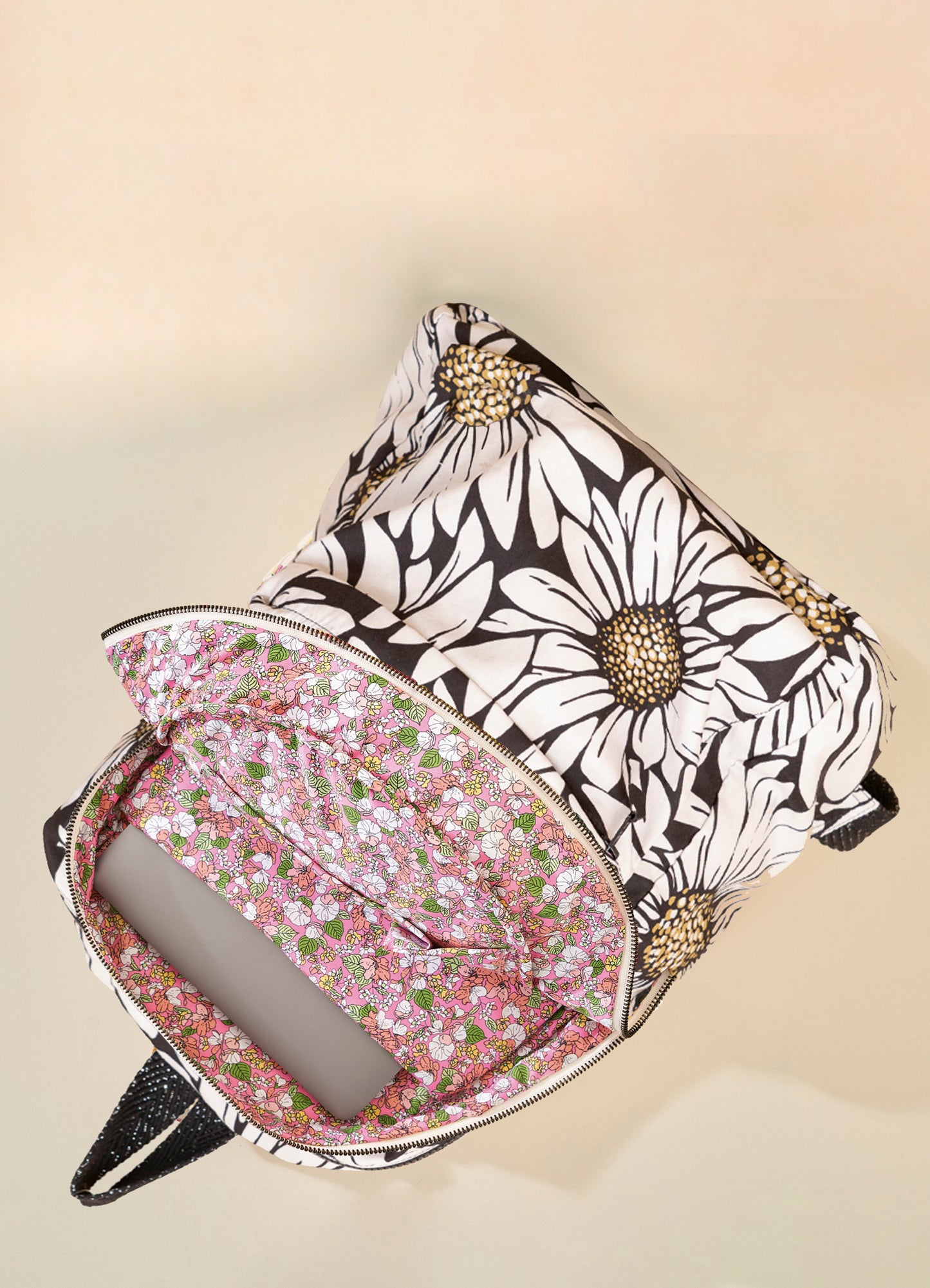 Outline Florals Chill