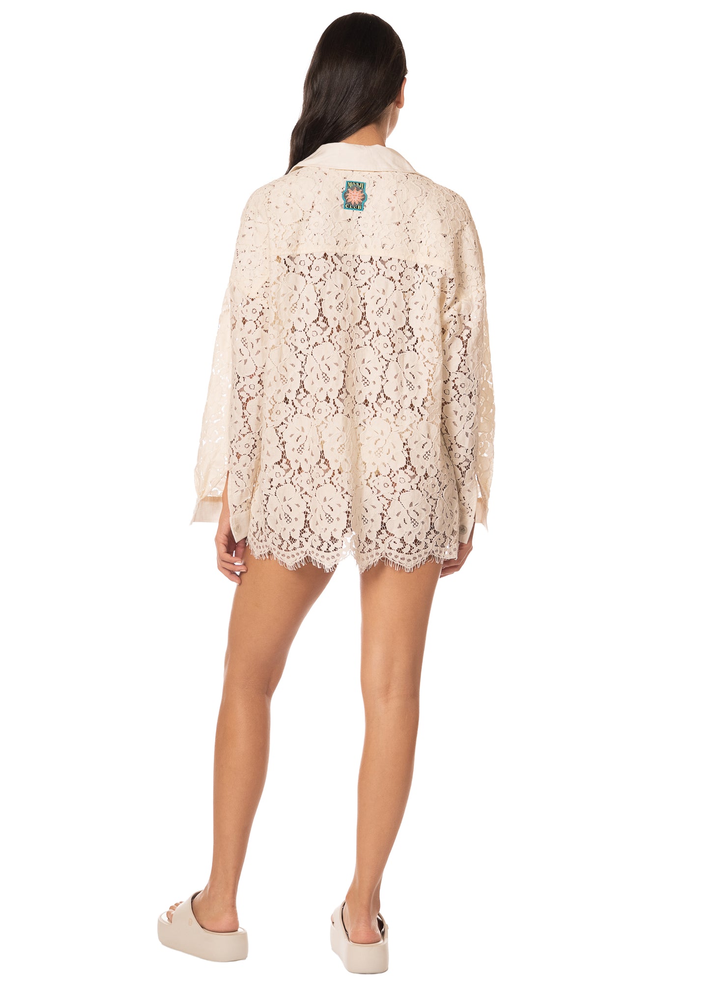LACE WHISPER DREAMBOUND