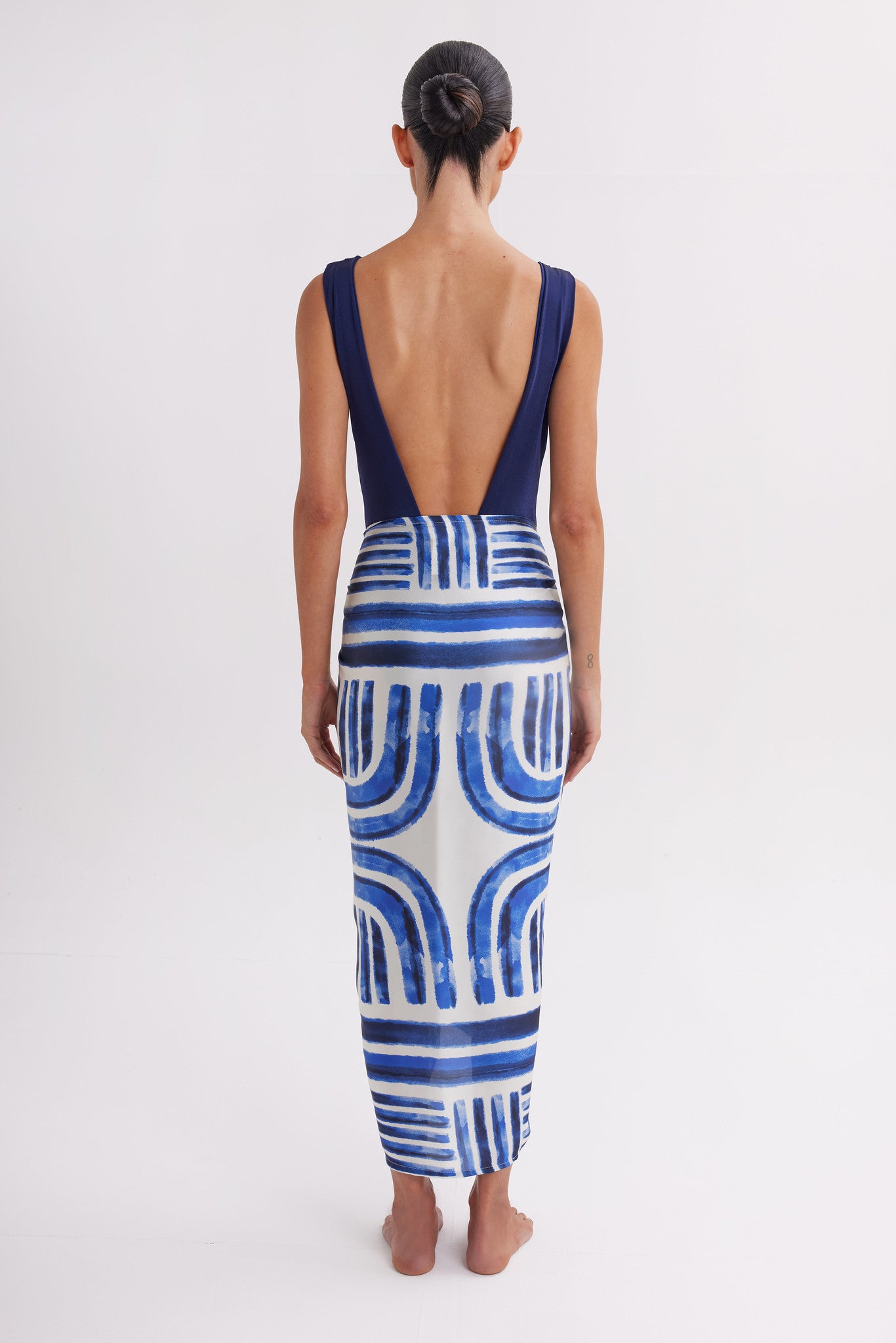 SERENE SARONG